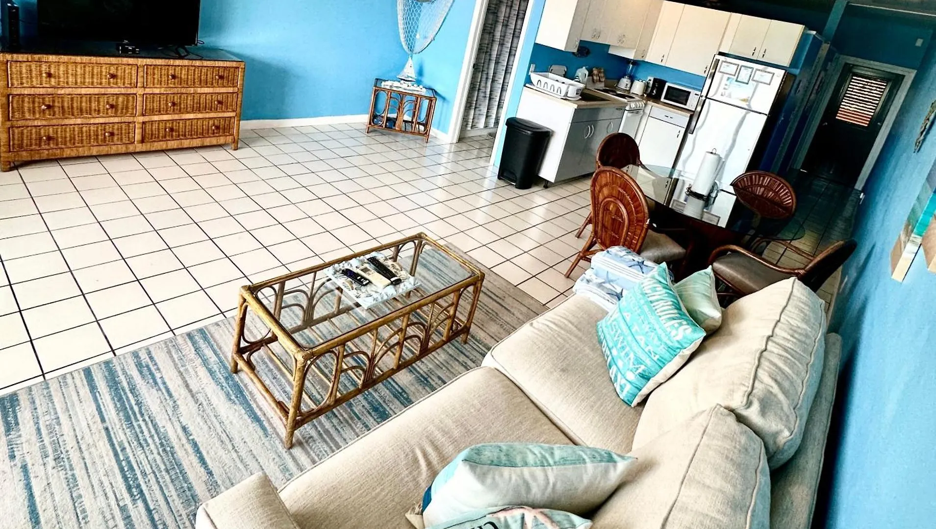بيت للعطل Spacious 1Bed 1Bath Condo In Downtown Red Hook East End